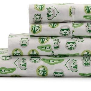 The Big One Green and White Star Wars The Mandalorian Bedding Sheet set.